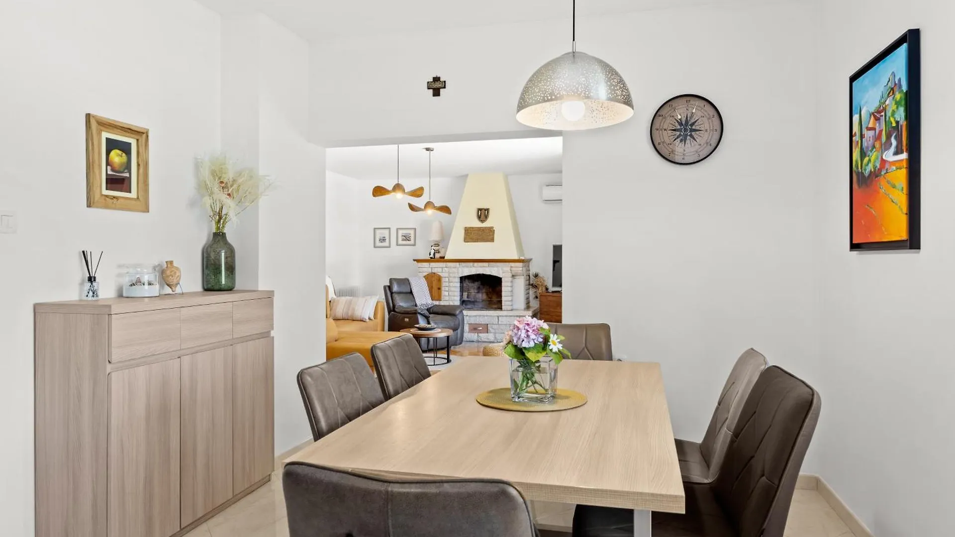 Holiday Home With Pool And Garden Trviz